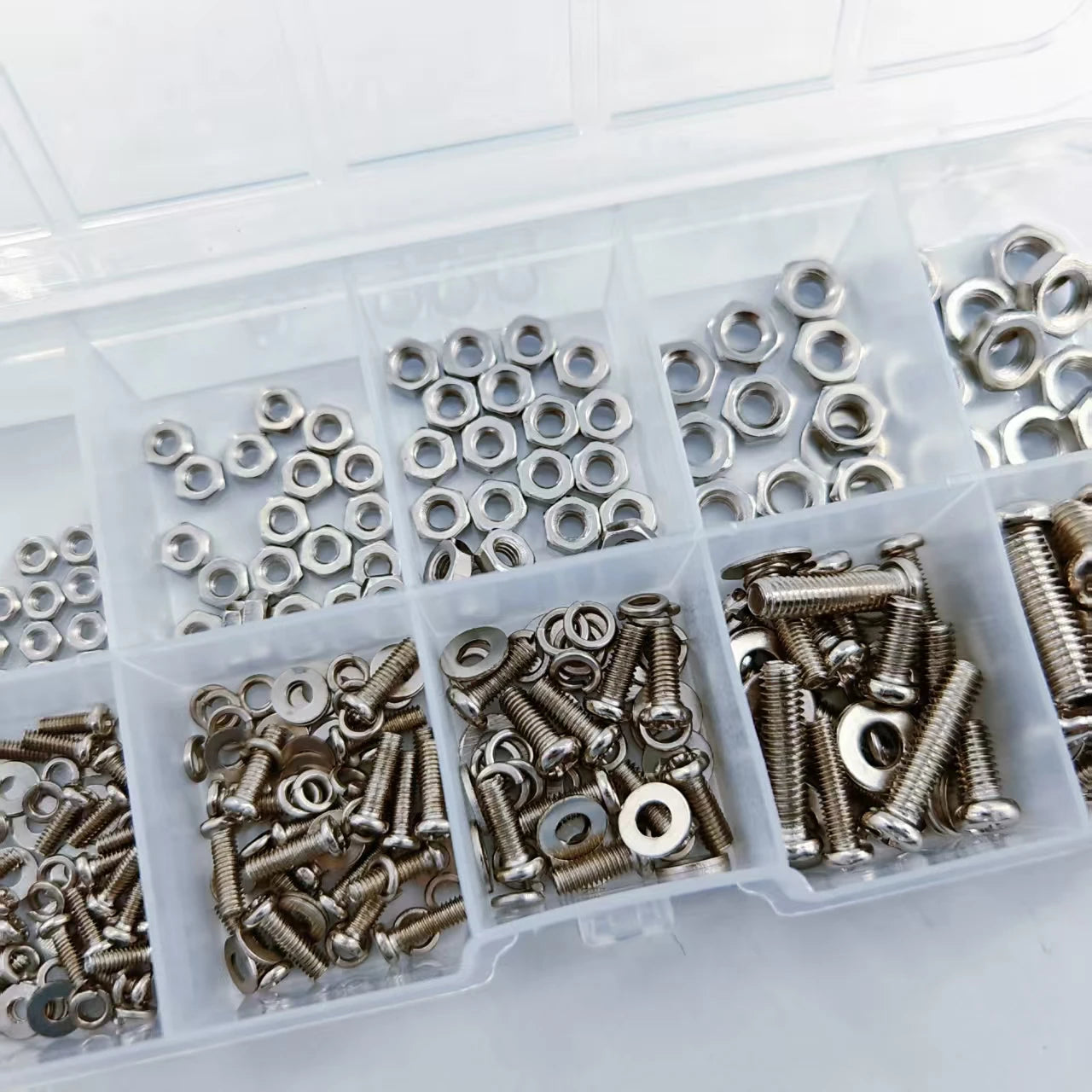 Hex Nuts and Bolt Set - 320 pieces/120 pieces, durable M2 - M5 metric size, universal hardware kit for DIY projects and repairs - Extracted Image 5